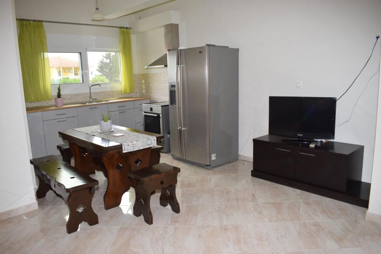 Mary'S Apartments Close To The Sea Agios Georgios  ภายนอก รูปภาพ
