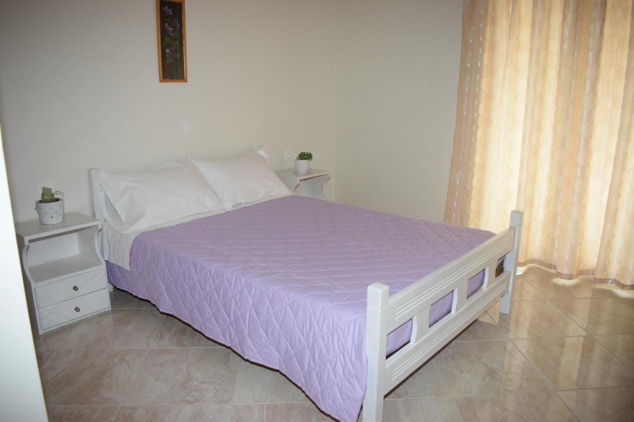 Mary'S Apartments Close To The Sea Agios Georgios  ภายนอก รูปภาพ