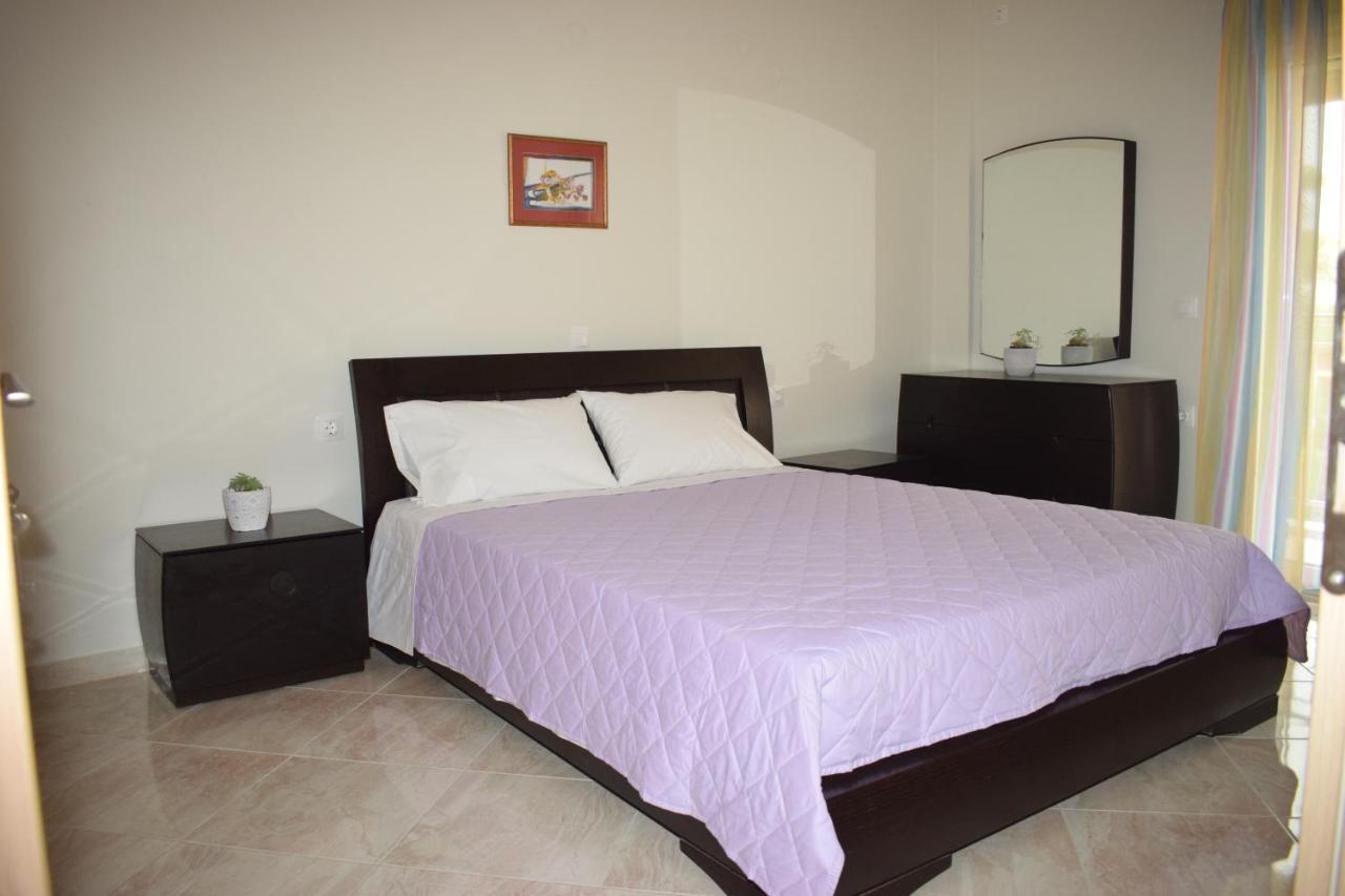 Mary'S Apartments Close To The Sea Agios Georgios  ภายนอก รูปภาพ