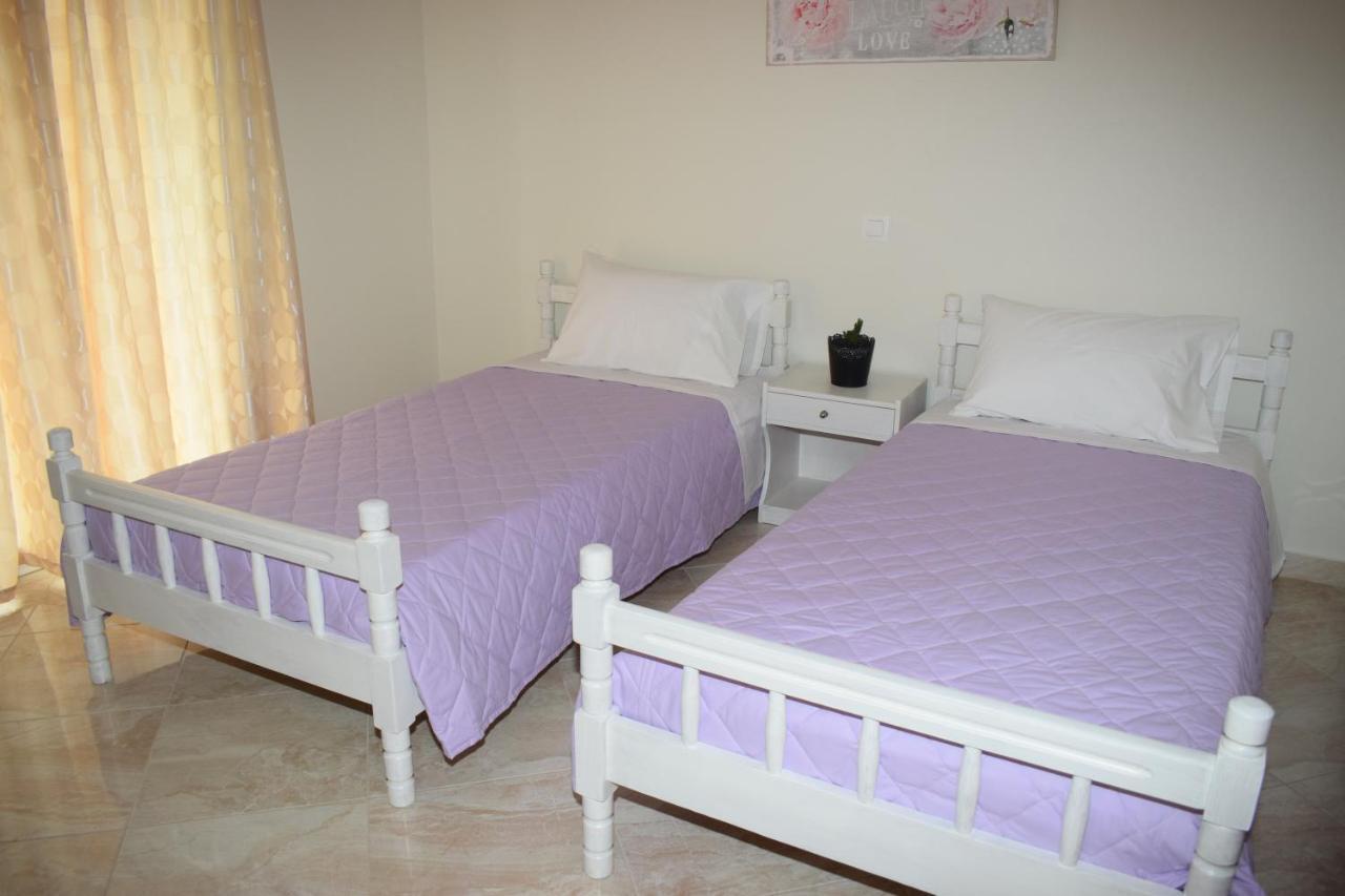 Mary'S Apartments Close To The Sea Agios Georgios  ภายนอก รูปภาพ