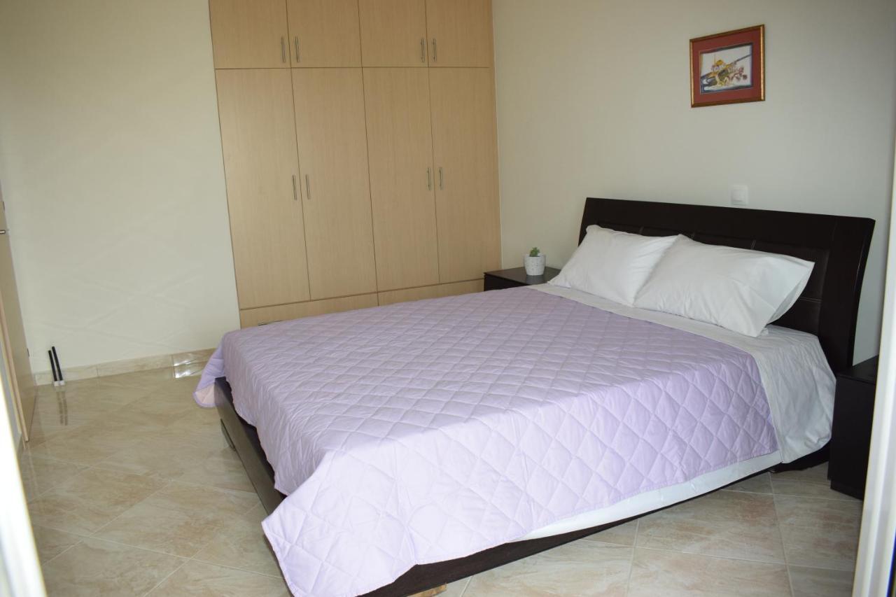 Mary'S Apartments Close To The Sea Agios Georgios  ภายนอก รูปภาพ